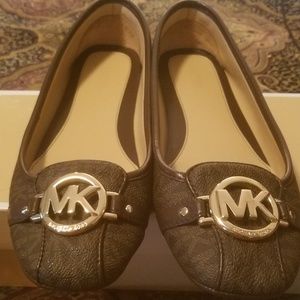 Make Me A Reasonable Offer! Michael Kors MK Flats